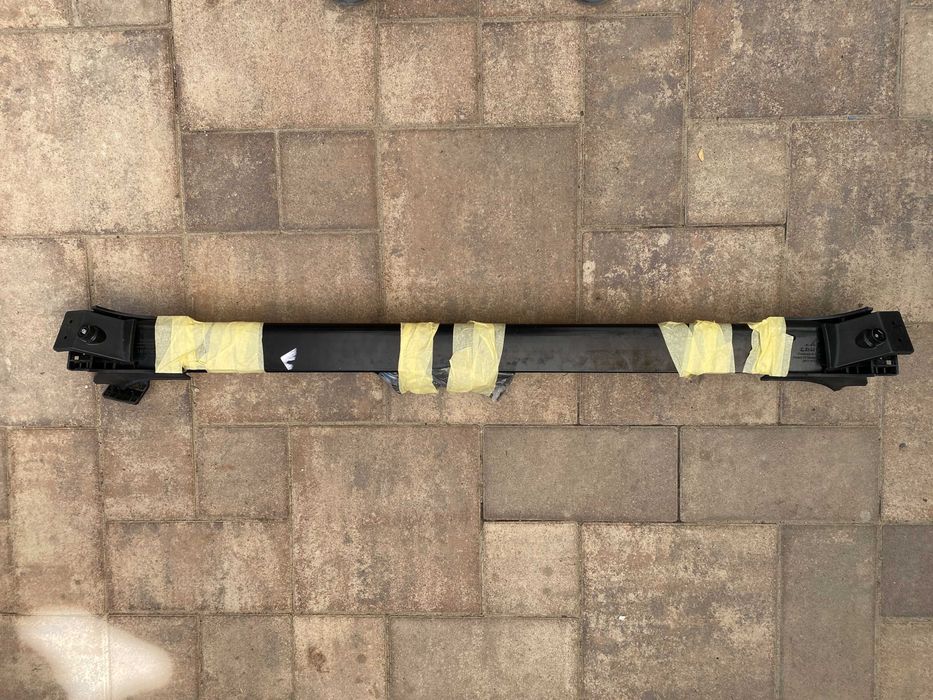 Багажник, поперечини на дах автомобіля, аеродинамічний