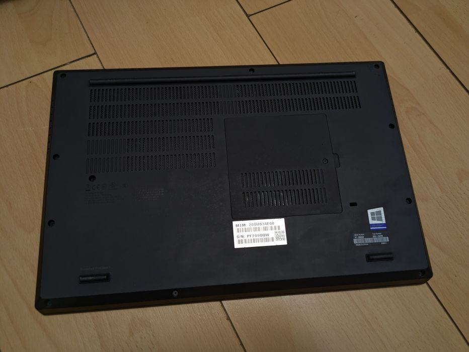 Lenovo ThinkPad P15 FHD IPS  i5-10400H/16GB/256GB/Nvidia Quadro T1000