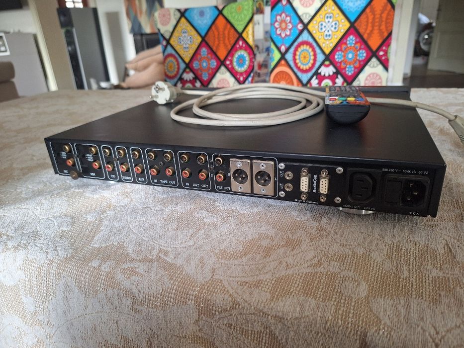 Preamp przedwzmacniacz T A T÷A P 2000 AC