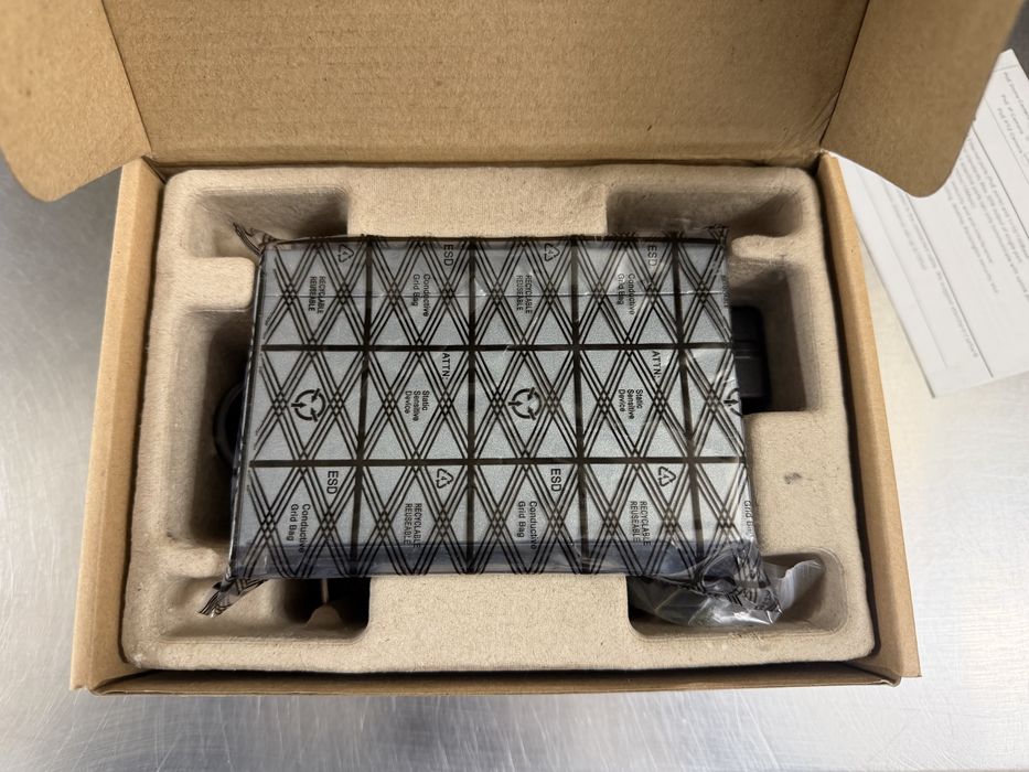 POE комутатор Utepo UTP1-SW0401-TP60. В новом состоянии