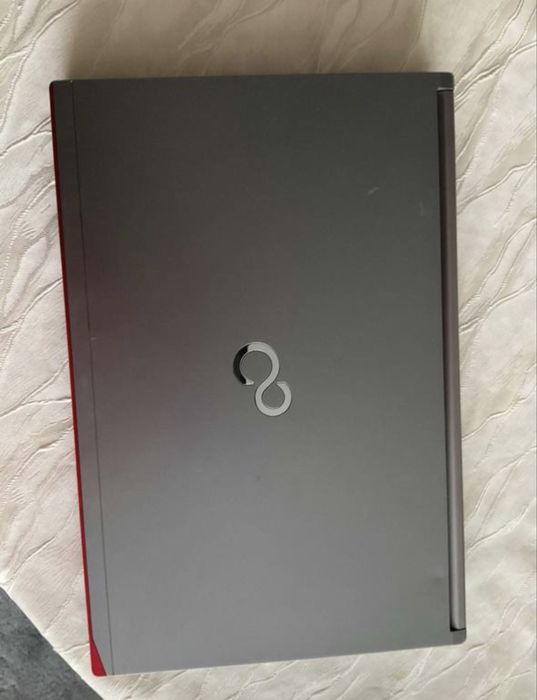 Ноутбук Fujitsu Intel Core i5-4300M 6GB RAM hdd 512GB