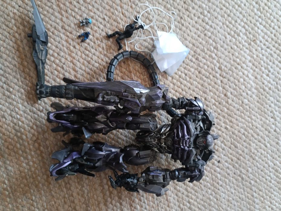 Transformers Studio Series 56 Shockwave – Completo c/ Caixa (DOTM)