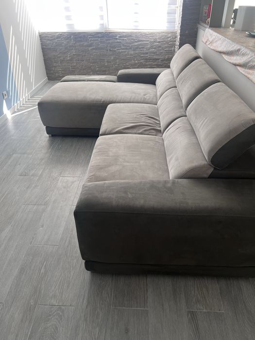 Sofá com Chaise Long