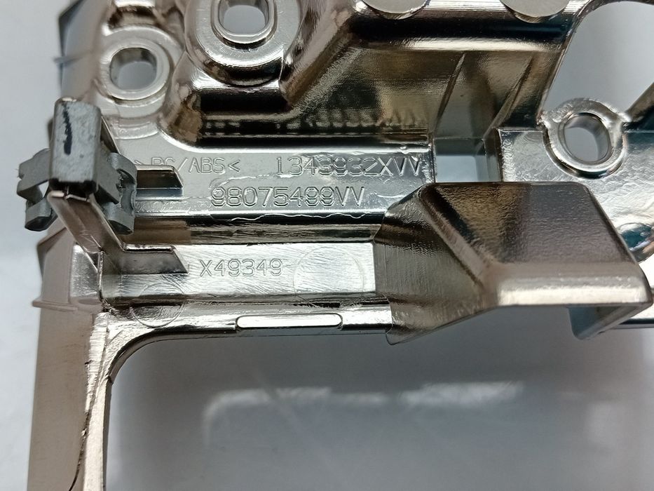 Moldura da consola central / rádio / aro PEUGEOT 308 SW II