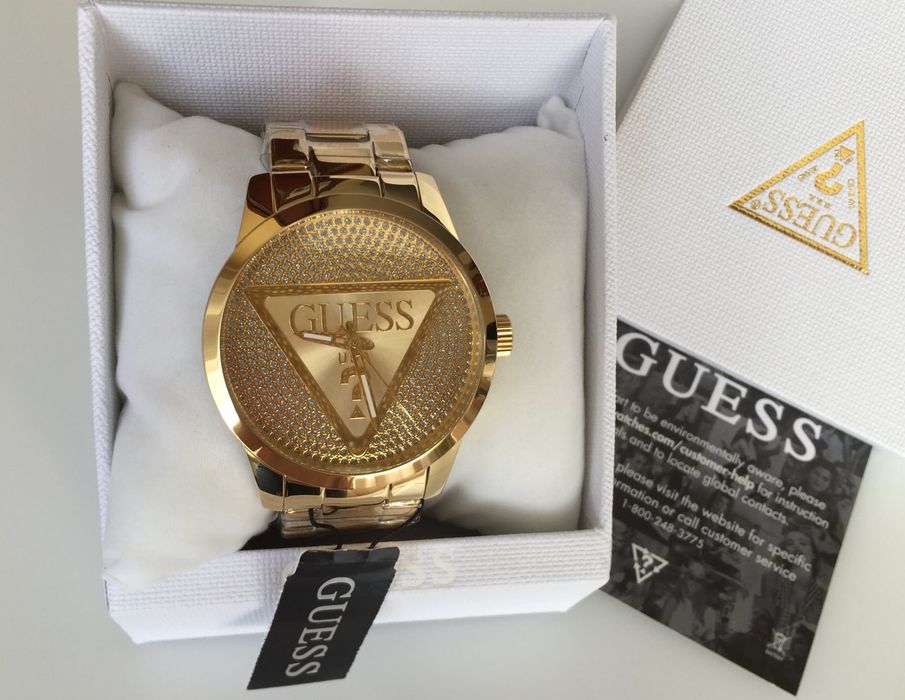 Знижка ! Годинник Guess Badge Gold, unisex