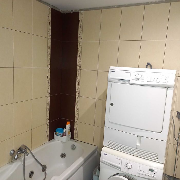 Продам трикімнатну квартиру с.Ралівка