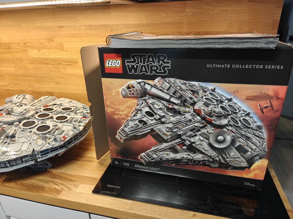 Lego Star Wars 75192 Ultimate Collection Millenium Falcon Sokół