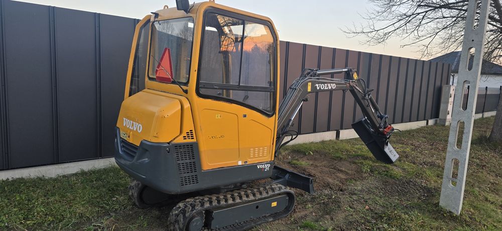 Minikoparka Volvo 2t Loong Ramie  Mocna koparka