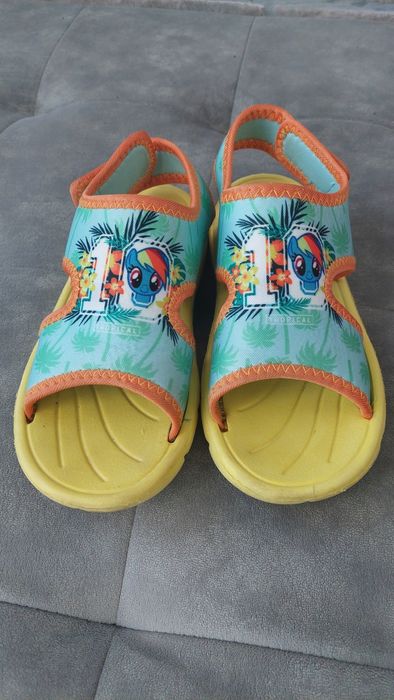 Сандалі на липучці 30 розмір