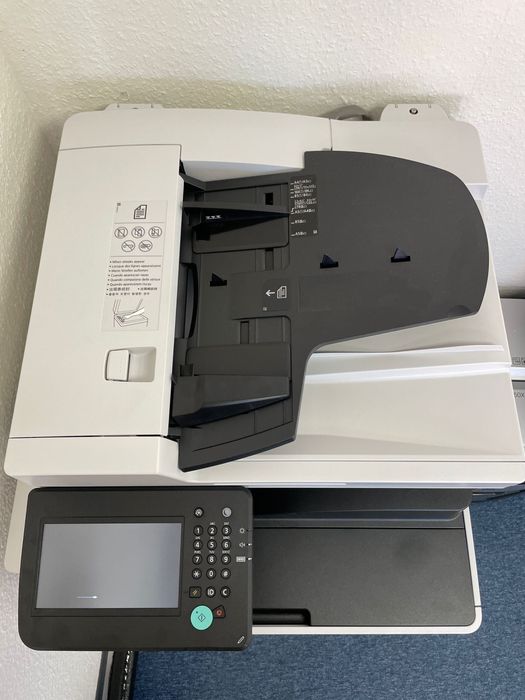 Drukarka Canon IR2425i wraz z podstawą