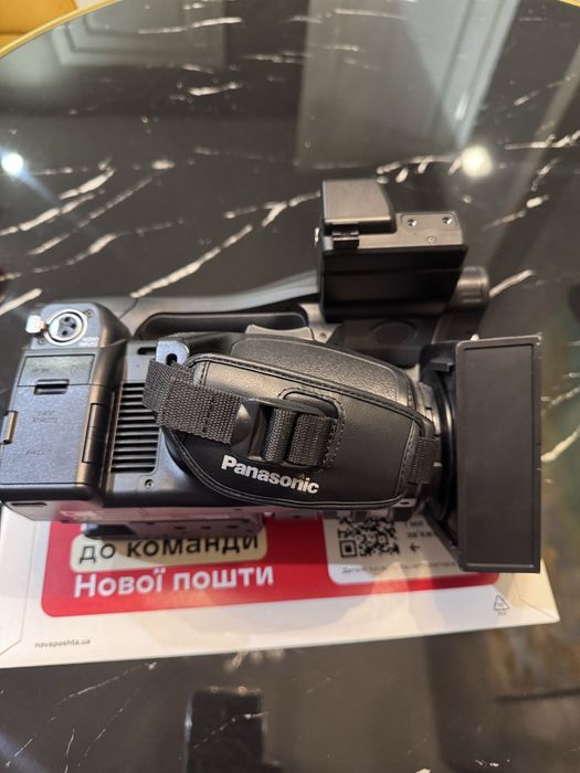 профессиональная видеокамера Panasonic HC-X1000.