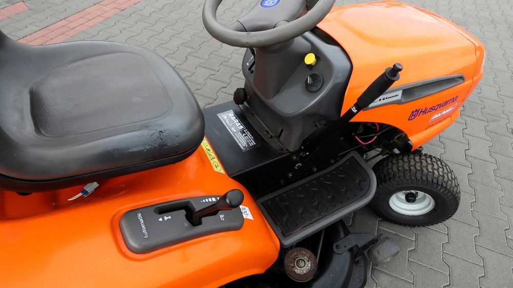 Traktorek kosiarka Husqvarna CTH150XP KAWASAKI (140402.5) - Baras