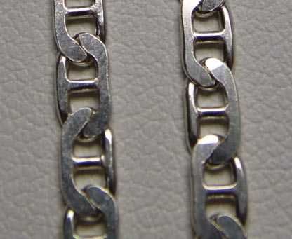 Srebrny łańcuszek wzór Gucci 51 cm. 2,8 mm.