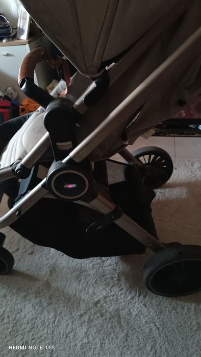 Carrinho de bebê chicote