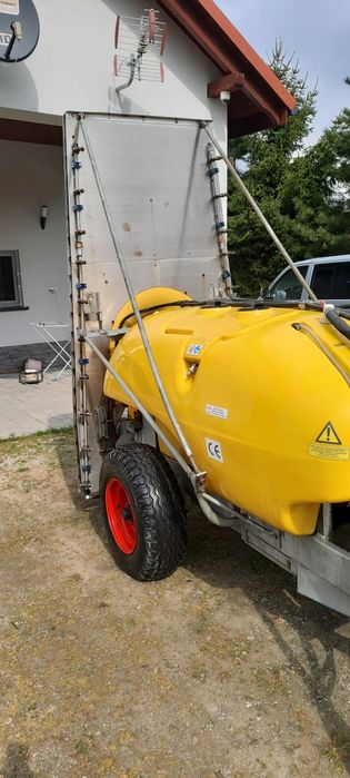 opryskiwacz sadowniczy 1000l