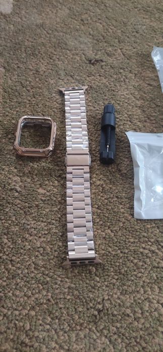 Bransoletka+ etui na Apple Watch 8