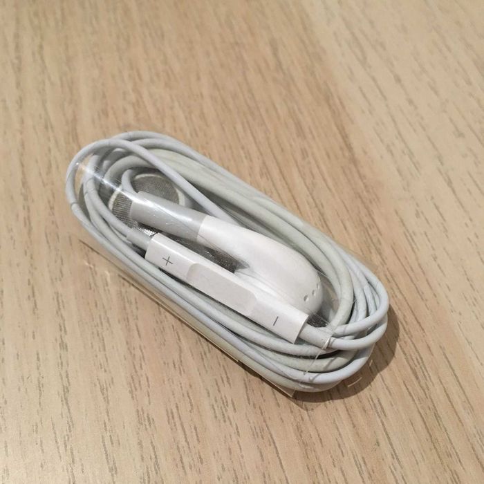 Apple Earphones - primeira geração