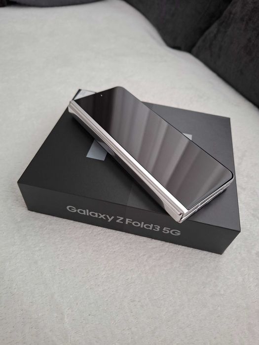 Samsung Galaxy Fold III używany