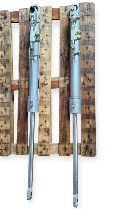 Siłownik hydrauliczny dwustronnego działania