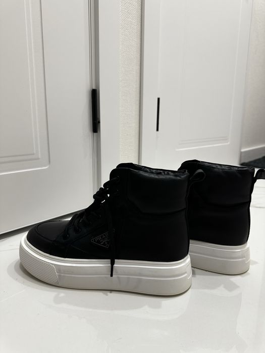 Зимові ботинки, жіночі ботинки прада