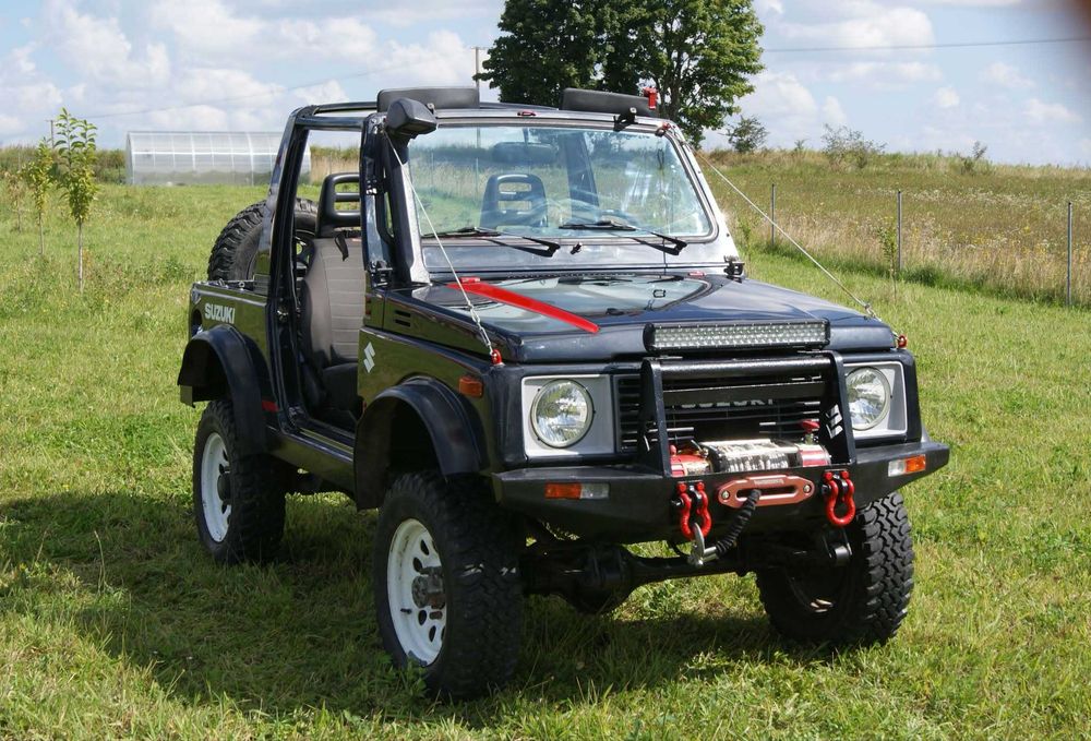 Suzuki Samurai