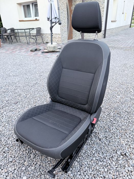 Fotel pasażera Skoda Fabia 3