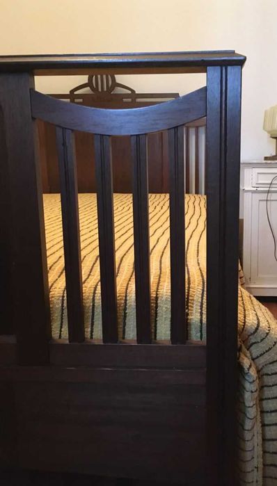 Cama antiga estilo Arte Deco