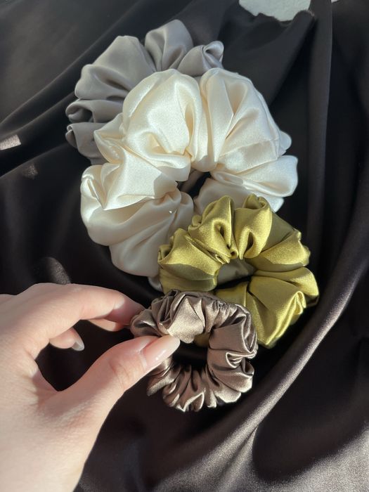 Zestaw jedwabnych scrunchie handmade