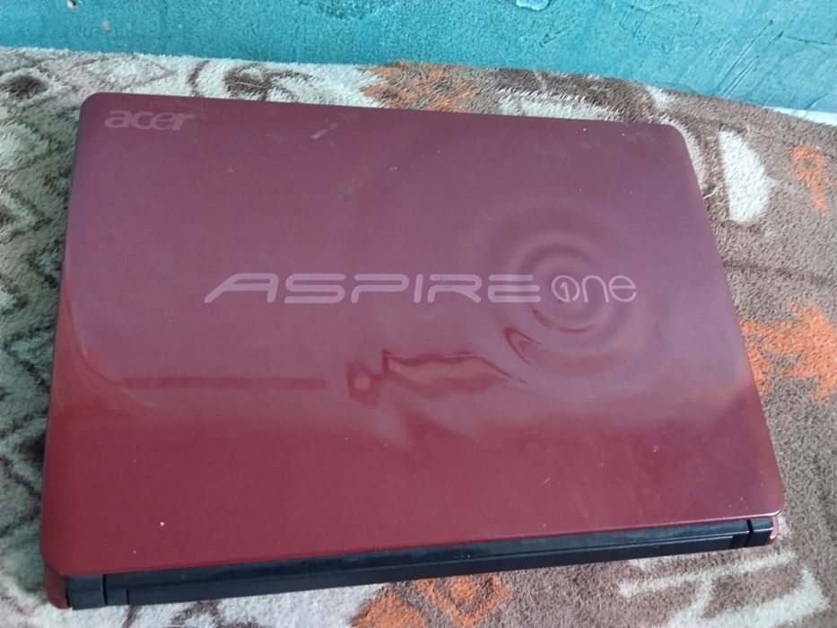Sprzedam laptop.