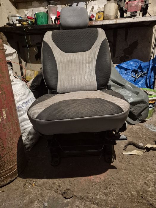Продам пасажирске клісло
