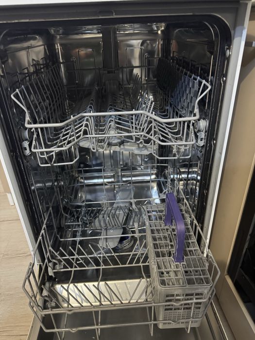 Посудомийна машина Beko