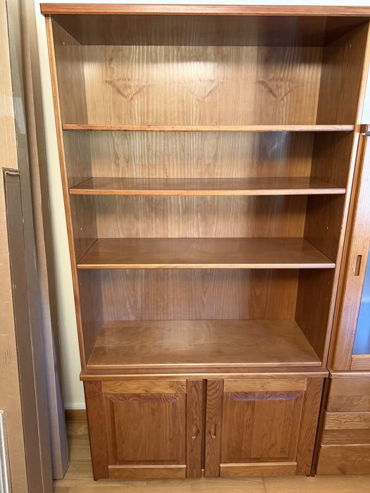 Estantes armários móveis para sala, conjunto em muito bom estado, vendo separado, não são Ikea