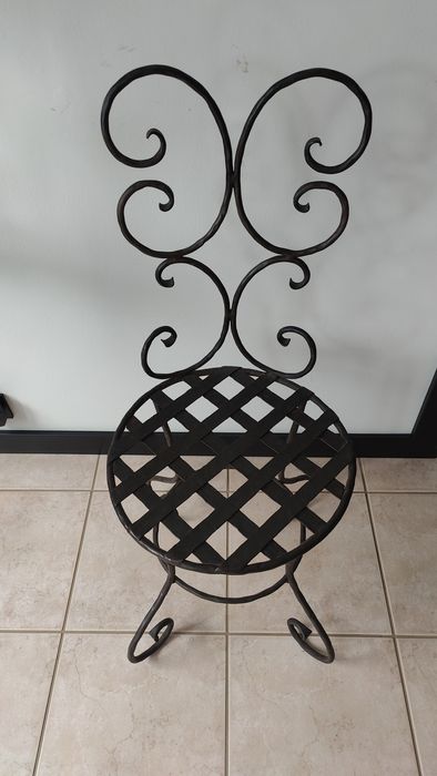 Zestaw mebli kutych metaloplastyka