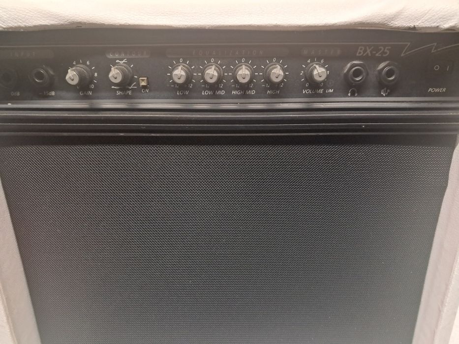 Amplificador de baixo crate bx25