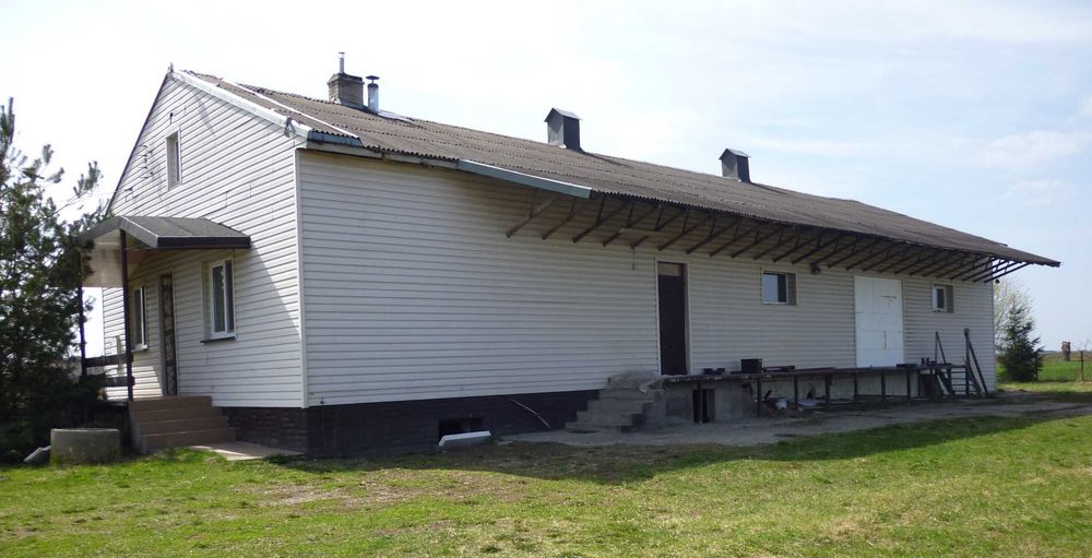 60 km od Warszawy magazyn 250m2 z możliwością mieszkania.Rampa  TIR