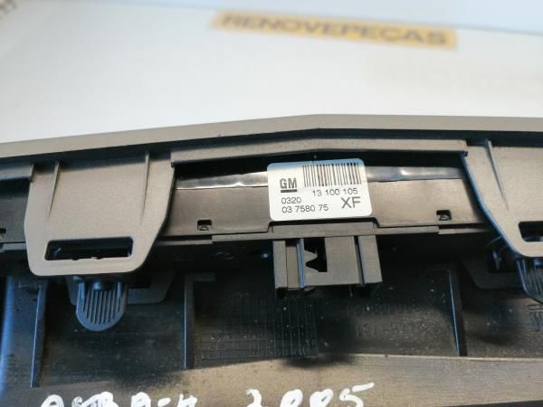 Moldura da consola central / rádio / aro OPEL Astra H Hatchback (L48)