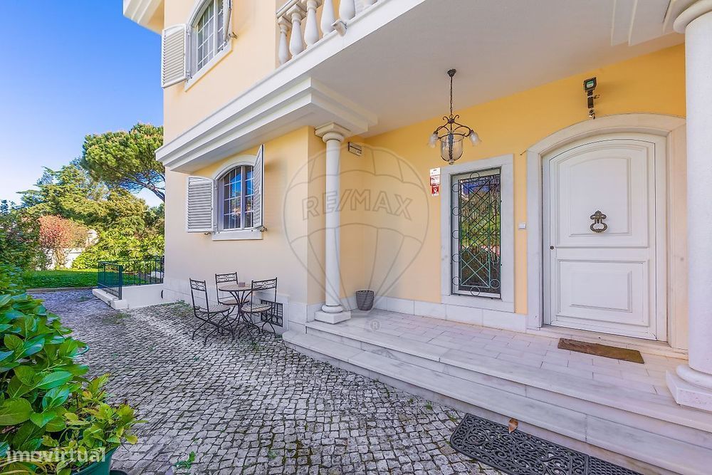 Moradia T4 para venda