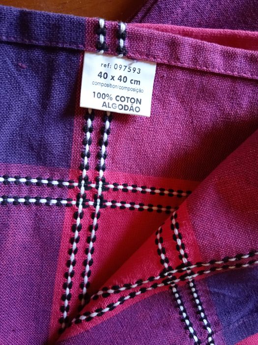 Toalha de mesa redonda + 6 guardanapos