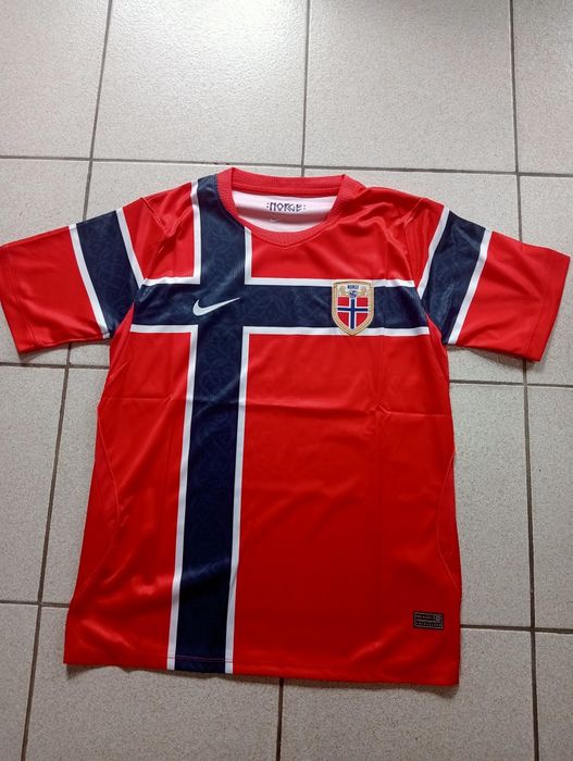 Camisola Noruega Principal (Design Cruz Nórdica) [NOVA]