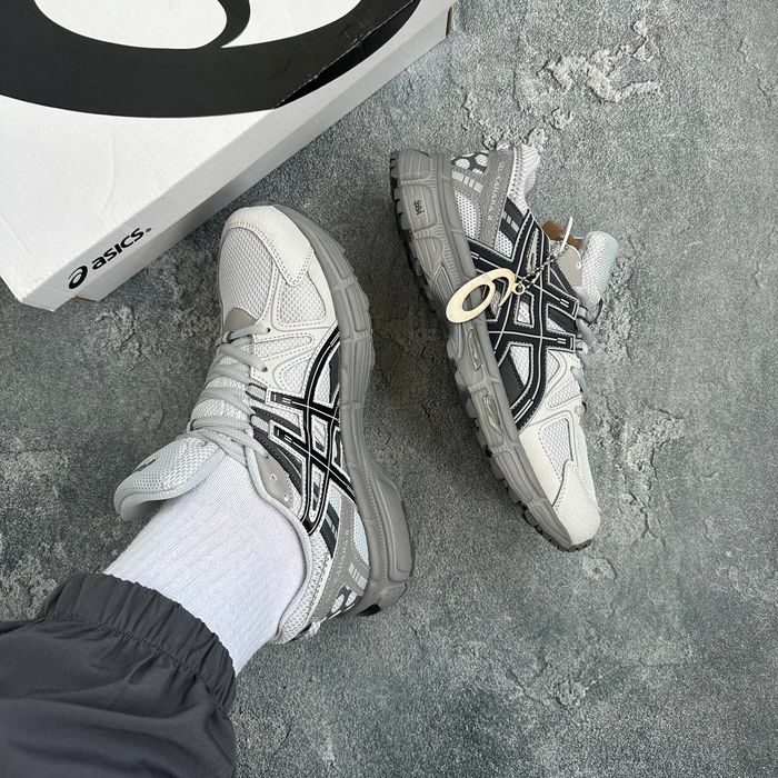 ASICS Gel-Kahana 8 grey