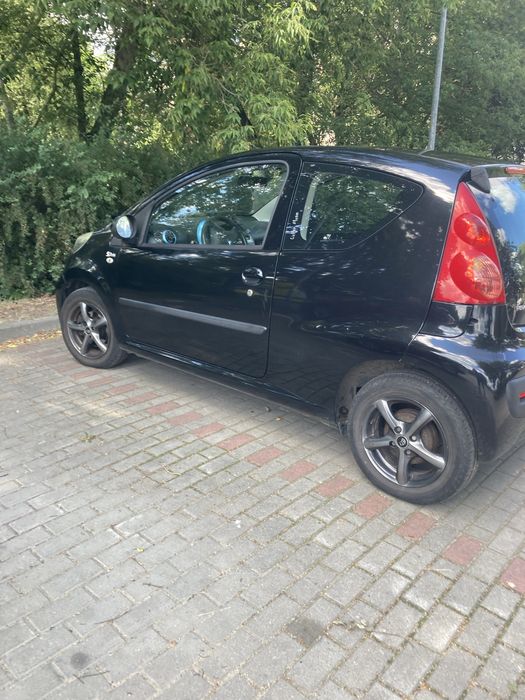 Peugeot 107 ,rok 2010 ,silnik 1.0