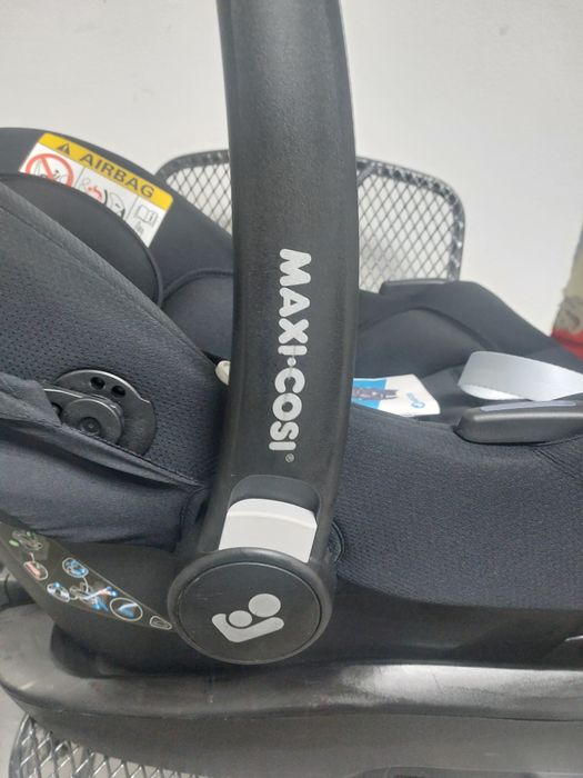 Автокрісло автокресло Maxi Cosi Tinka з базою