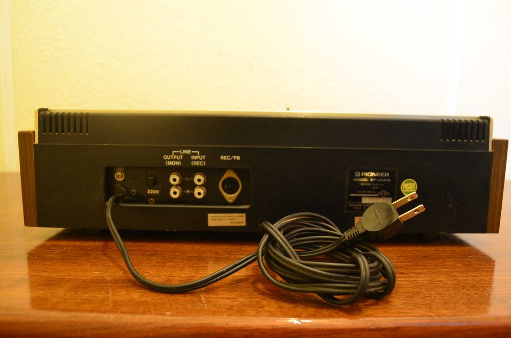 Leitor/ gravador de cassetes Pioneer CT-4141A