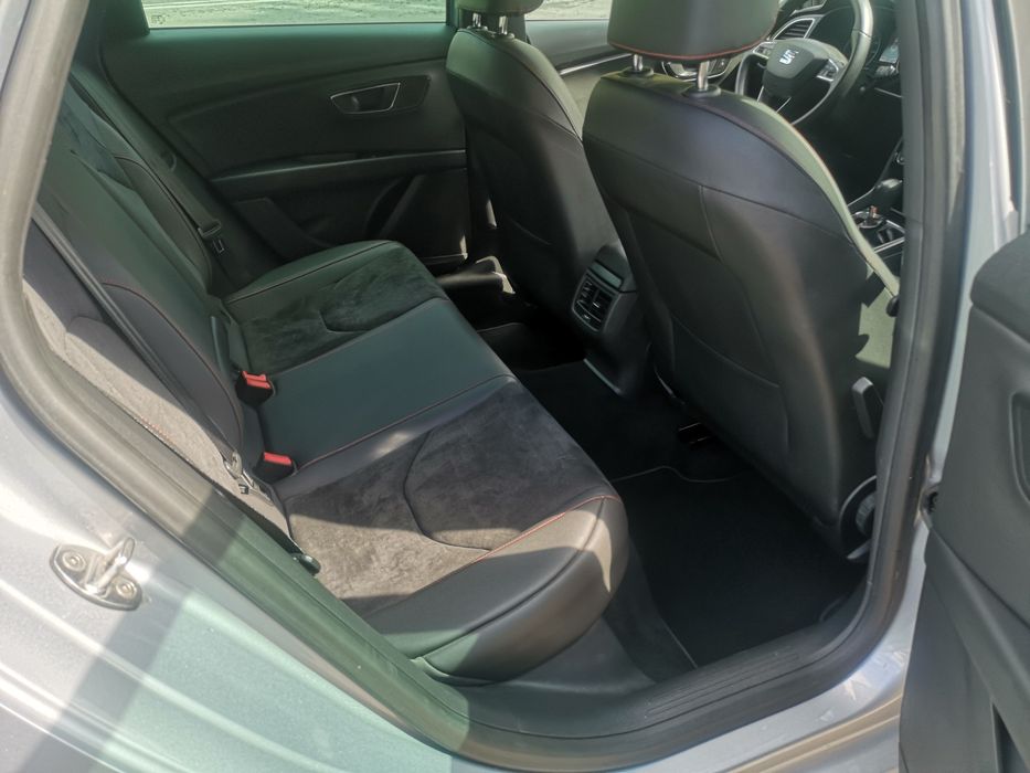 SEAT Leon 2017   FR 1.4 TSI  150 кс  автомат  малий пробіг 68500