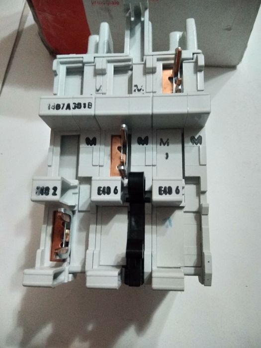 Єлектро вимикачі