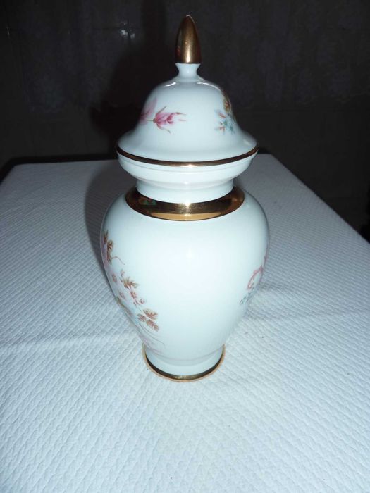 Pote/urna decorativa de Porcelanas VR – Alcobaça