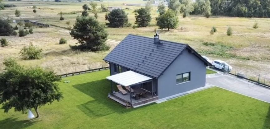 Dom jednorodzinny z wyposażeniem, stan idealny, bez pośredników