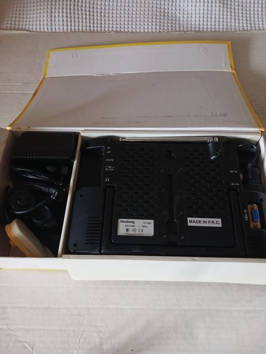 Телевизор жидкресталический Еnberg переносной.