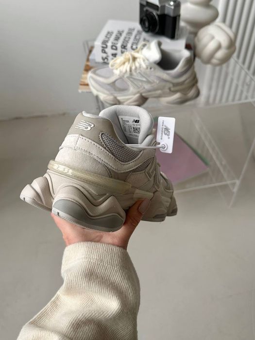 New Balance 9060 Light Beige жіночі кросівки ню беланс 9060 бежеві