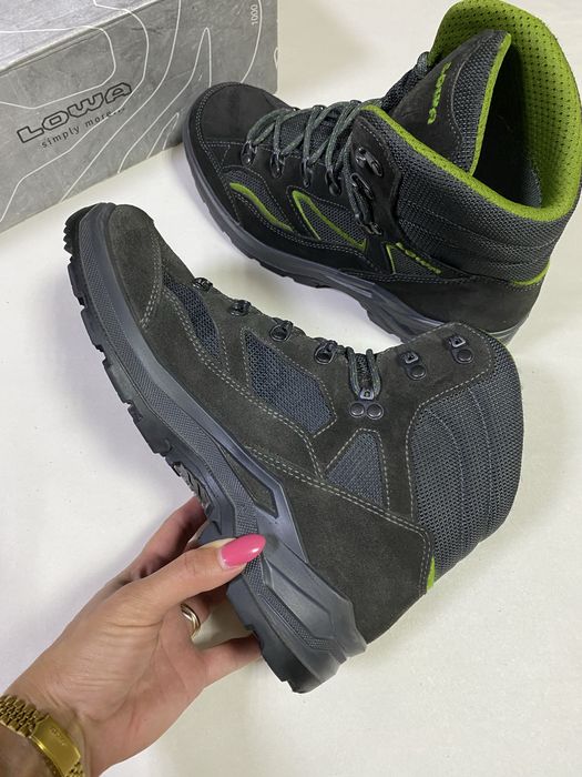 42р. Ботінки LOWA Sosto EVO GTX Mid черевики оригінал
